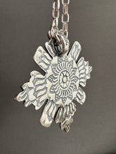 Load image into Gallery viewer, Turquoise and Garnet Leaf Medallion