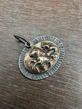 Load image into Gallery viewer, Hippocampus pendant 1