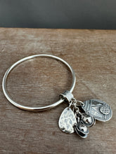 Load image into Gallery viewer, Sterling silver Jingle bangle