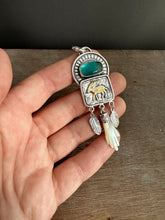 Load image into Gallery viewer, Golden Wandering Deer with Flourite