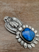 Load image into Gallery viewer, Helen the owl, Queen of the forest.