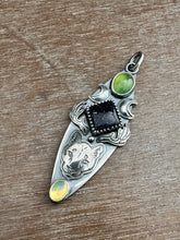 Load image into Gallery viewer, Mountain lion pendant