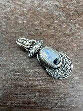 Load image into Gallery viewer, Moon pendant