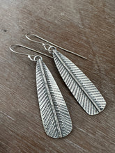Load image into Gallery viewer, Stamped silver feather earrings