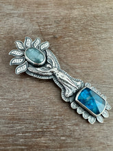 Load image into Gallery viewer, Angel with Aquamarine and Apatite