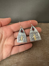 Load image into Gallery viewer, Larger Bird Earrings with Garnet and Keum Boo