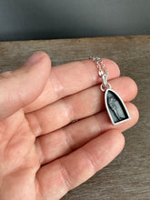 Load image into Gallery viewer, Tiny seahorse shrine