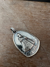Load image into Gallery viewer, Infant of Prague Medallion