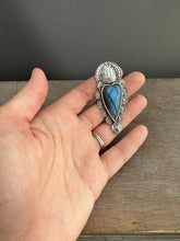 Load image into Gallery viewer, Labradorite Sacred Heart pendant