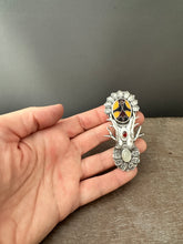 Load image into Gallery viewer, Cloisonne enamel antler medallion