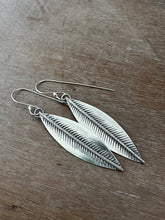 Load image into Gallery viewer, Stamped silver leaf earrings