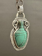 Load image into Gallery viewer, Amphora Pendant