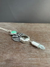 Load image into Gallery viewer, Green amethyst bird medallion