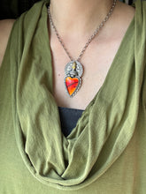 Load image into Gallery viewer, Red rosarita Sacred Heart pendant