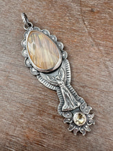 Load image into Gallery viewer, Angel with Sagenite in Agate and Citrine