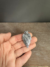 Load image into Gallery viewer, Feather Owl