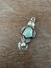 Load image into Gallery viewer, Icy blue pendant