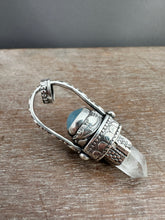 Load image into Gallery viewer, Quartz crystal and aquamarine medallion