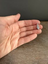 Load image into Gallery viewer, Swirly seed (Made to Order)