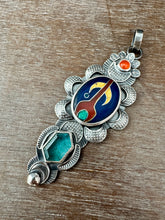 Load image into Gallery viewer, Cloisonné glass enamel pendant with Carnelian and Apatite