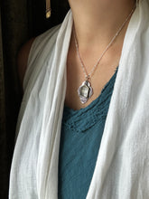 Load image into Gallery viewer, Quartz charm