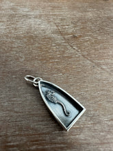 Load image into Gallery viewer, Medium seahorse shrine