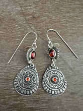 Load image into Gallery viewer, Garnet Earrings
