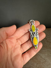 Load image into Gallery viewer, Rare yellow rosarita and enamel pendant