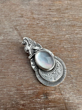 Load image into Gallery viewer, Abalone shell Griffin medallion