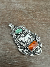 Load image into Gallery viewer, Lion medallion.