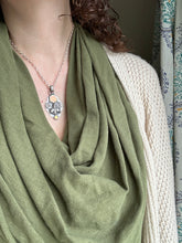 Load image into Gallery viewer, Bee pendant 2