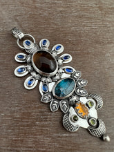 Load image into Gallery viewer, Elaborate kyanite pendant