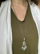 Load image into Gallery viewer, Shield of peace