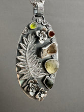 Load image into Gallery viewer, Mossy Fern pendant