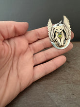 Load image into Gallery viewer, Kitty Pet with Wings and a Peridot