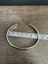 Load image into Gallery viewer, Sterling silver fish cuff bracelet