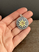 Load image into Gallery viewer, Single Snowflake with Gold