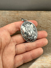 Load image into Gallery viewer, Double sided Jewel Cat with a golden sheen obsidian