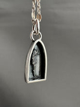 Load image into Gallery viewer, Tiny seahorse shrine