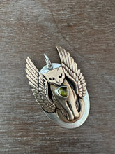Load image into Gallery viewer, Kitty Pet with Wings and a Peridot