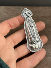 Load image into Gallery viewer, Our Lady of Fatima Sacred Heart pendant