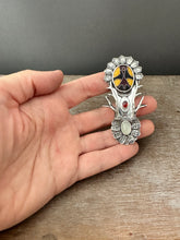 Load image into Gallery viewer, Cloisonne enamel antler medallion