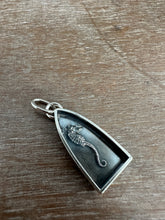 Load image into Gallery viewer, Medium seahorse shrine