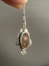 Load image into Gallery viewer, Orange flowing agate