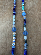 Load image into Gallery viewer, Vintage glass bead silk knotted necklace in blues
