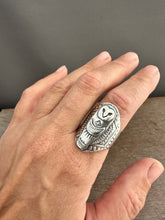 Load image into Gallery viewer, Moon owl ring size 9.5