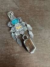 Load image into Gallery viewer, Small Golden Lion with Apatite, and Imperial Tooaz