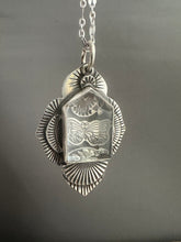 Load image into Gallery viewer, Quartz charm with a butterfly