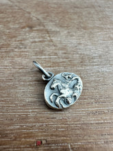 Load image into Gallery viewer, Hippocampus pendant #3