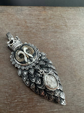 Load image into Gallery viewer, The Great Grey Owl King